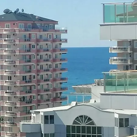 Cozy Sea View Next To The Beach, In The Mid Of The Market, Saturday Bazar, Restaurants & Bars Etc, Mahmutlar! Apartment *