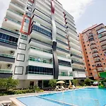 Apartment Seaside Market Retreat: Mahmutlar *